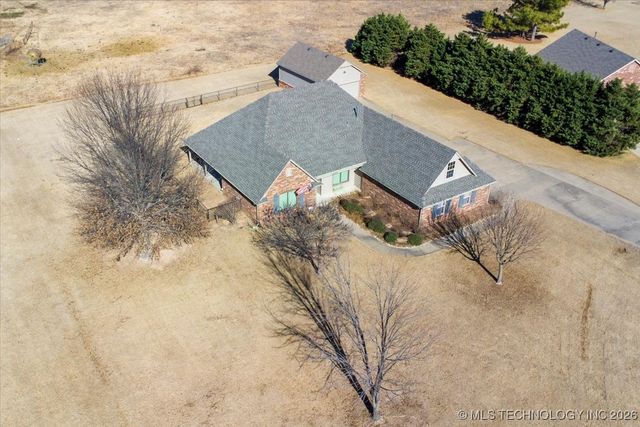 24383 E 145th Street S, Coweta, OK 74429