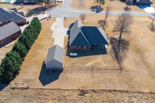 24383 E 145th Street S, Coweta, OK 74429