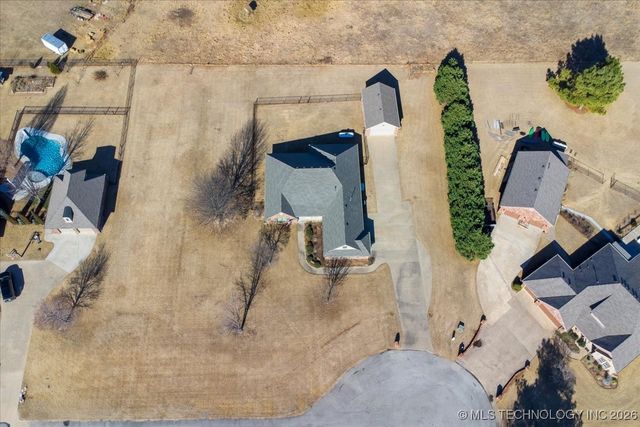 24383 E 145th Street S, Coweta, OK 74429