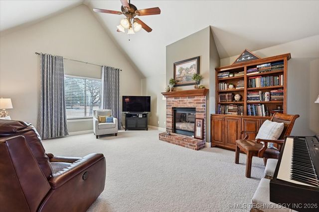 24383 E 145th Street S, Coweta, OK 74429