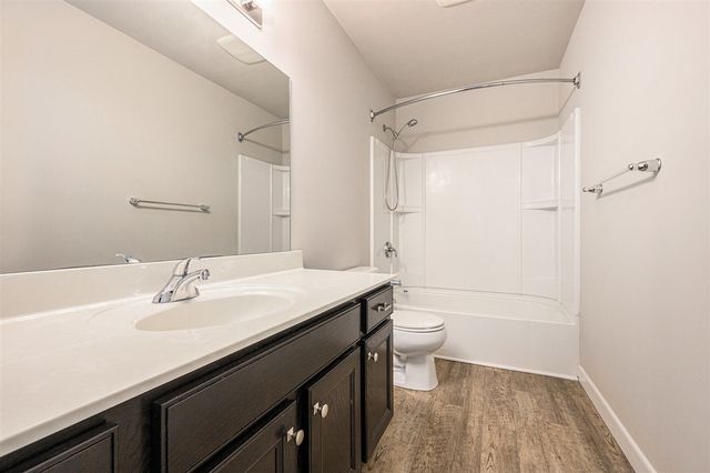 1318 Ashton Woods Court, Portage, MI 49024