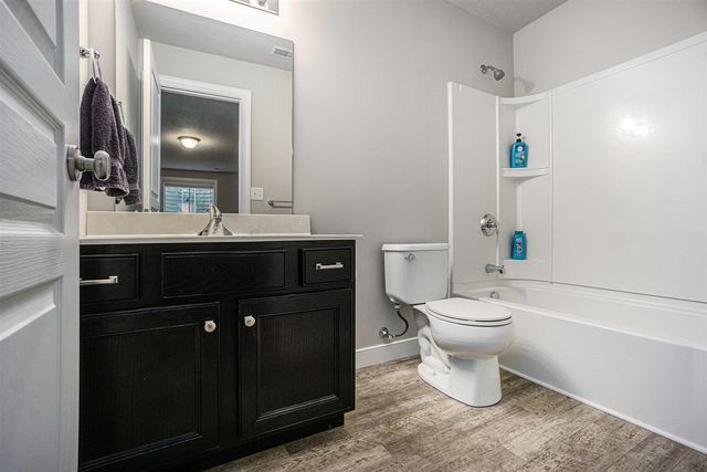 1318 Ashton Woods Court, Portage, MI 49024