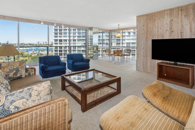 1780 Avenida Del Mundo 602, Coronado, CA 92118