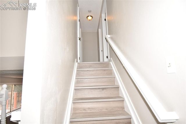 4233 Moonbeam Drive, Colorado Springs, CO 80916