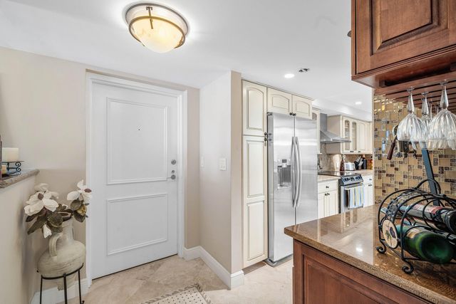 6885 N Ocean Boulevard 1040, Ocean Ridge, FL 33435