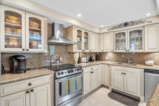 6885 N Ocean Boulevard 1040, Ocean Ridge, FL 33435