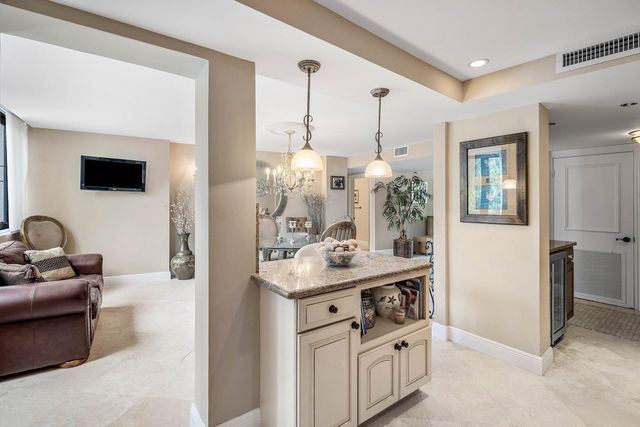6885 N Ocean Boulevard 1040, Ocean Ridge, FL 33435