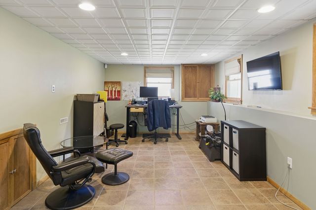 55 Rogers Dr, Stoughton, MA 02072