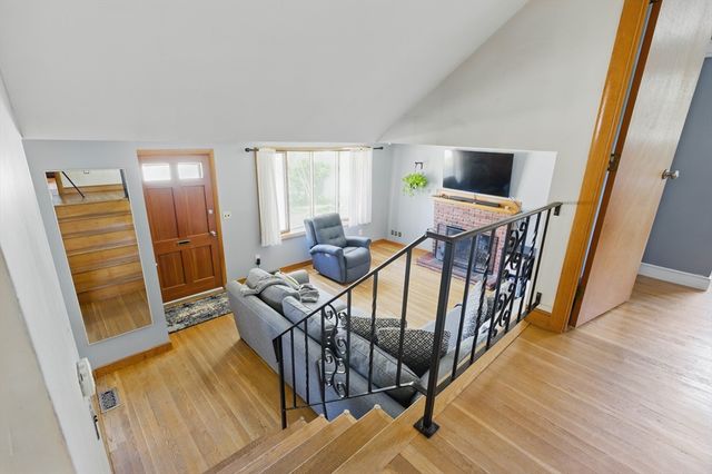 55 Rogers Dr, Stoughton, MA 02072
