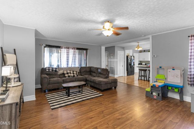 106 E 2nd Street, Princeton, NC 27569