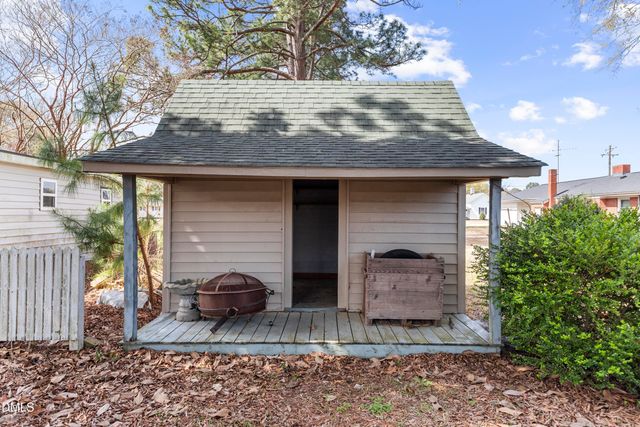 106 E 2nd Street, Princeton, NC 27569