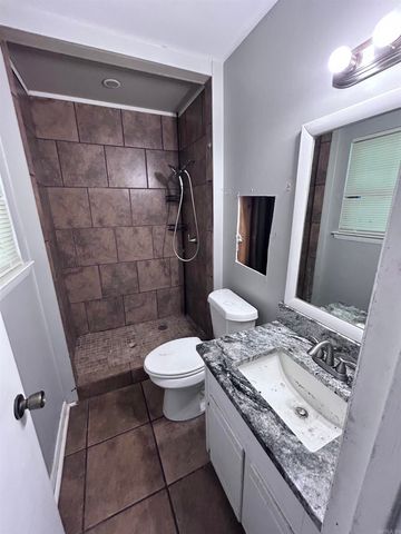 8806 Oakhaven Drive, Sherwood, AR 72120