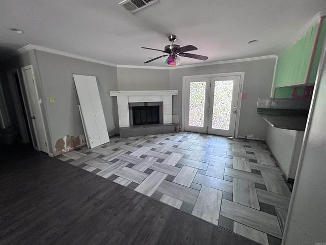 8806 Oakhaven Drive, Sherwood, AR 72120