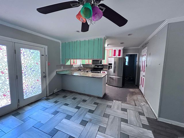 8806 Oakhaven Drive, Sherwood, AR 72120