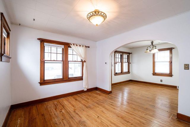 507 S Oak Park COURT, Milwaukee, WI 53214