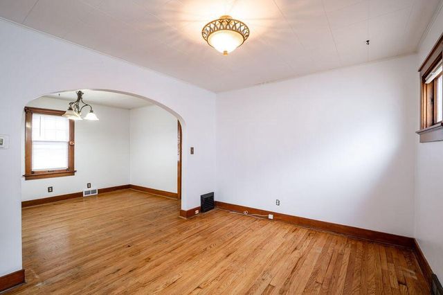 507 S Oak Park COURT, Milwaukee, WI 53214