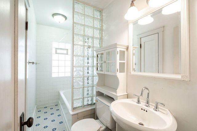 507 S Oak Park COURT, Milwaukee, WI 53214