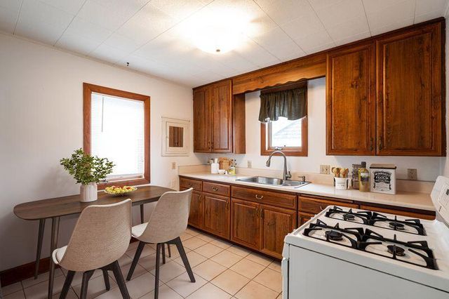 507 S Oak Park COURT, Milwaukee, WI 53214