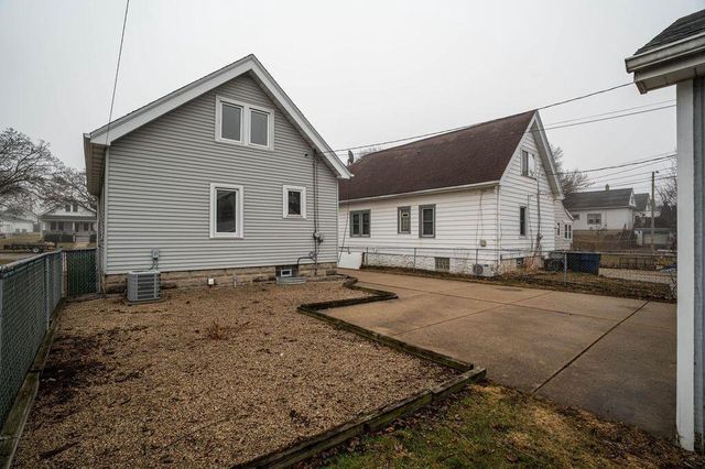 507 S Oak Park COURT, Milwaukee, WI 53214