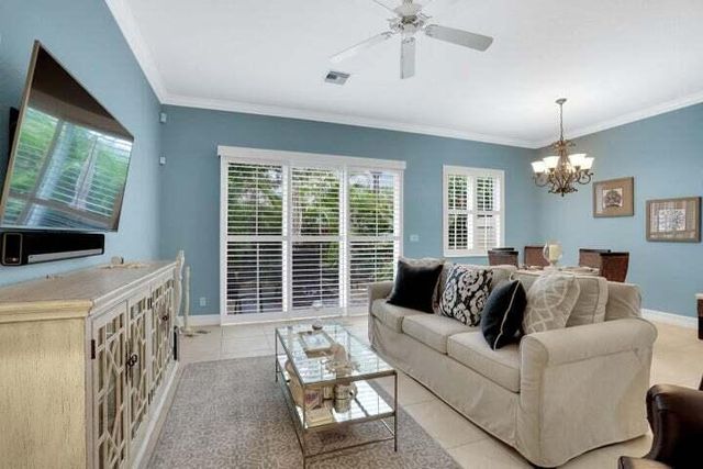 1000 Us-1 805, Jupiter, FL 33477