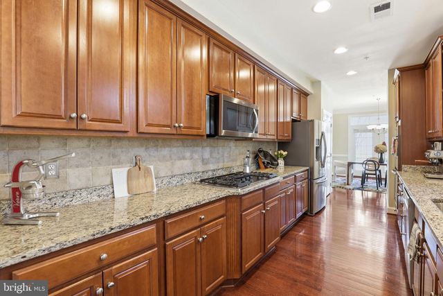 529 TRIADELPHIA WAY, Alexandria, VA 22312