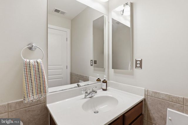 529 TRIADELPHIA WAY, Alexandria, VA 22312