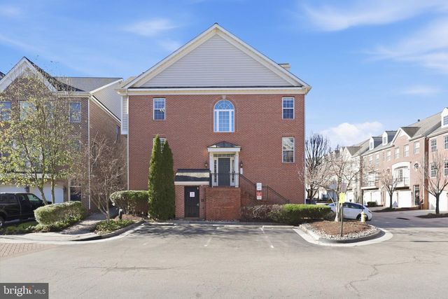 529 TRIADELPHIA WAY, Alexandria, VA 22312