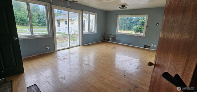 779 Old Willow Lane, Camano Island, WA 98282