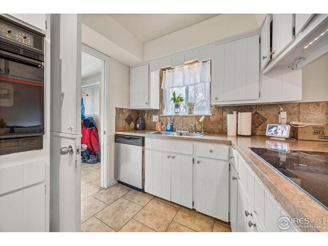 2807 Lakecrest Pl, Loveland, CO 80538
