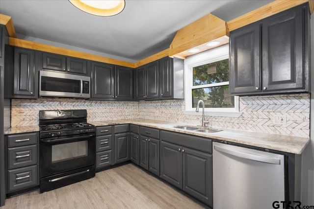 604 Layton, Kilgore, TX 75662