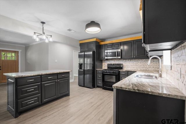 604 Layton, Kilgore, TX 75662