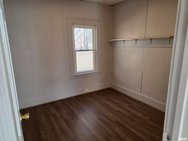 1111 E REPUBLIC Street, Peoria, IL 61603