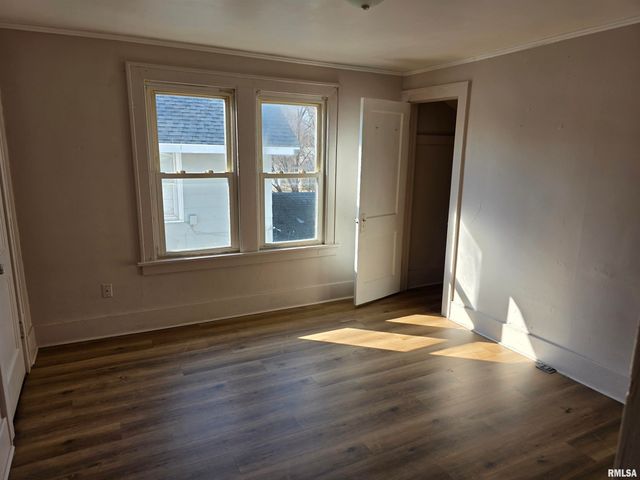 1111 E REPUBLIC Street, Peoria, IL 61603