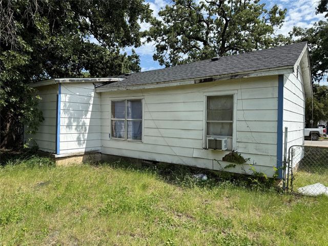 3905 Ermis Street, Haltom City, TX 76111