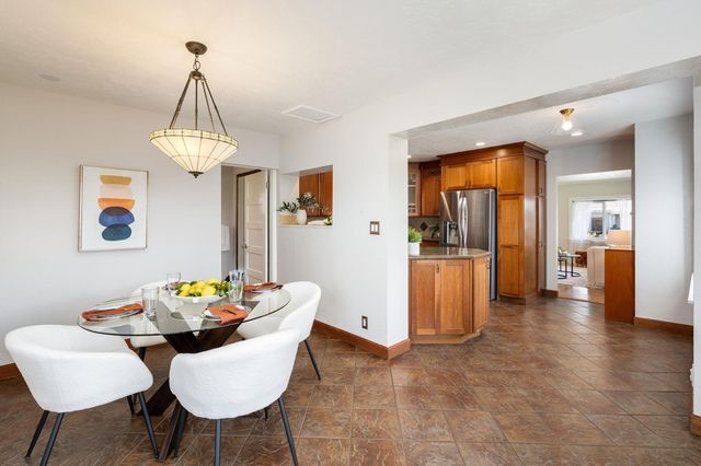 4125 4125 Kuhnle Ave, Oakland, CA 94605