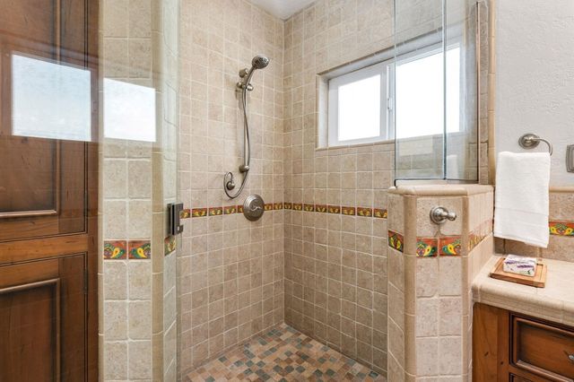 4125 4125 Kuhnle Ave, Oakland, CA 94605