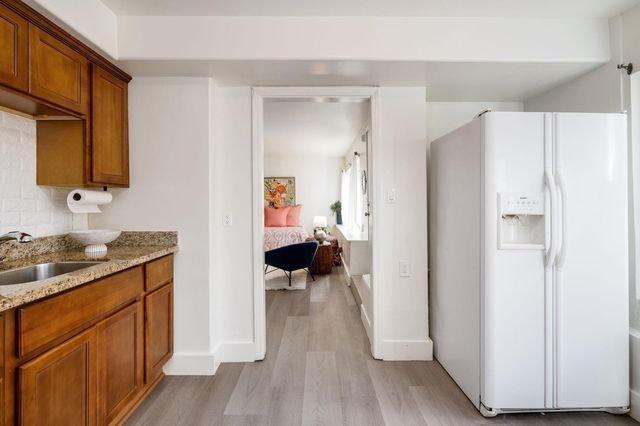 4125 4125 Kuhnle Ave, Oakland, CA 94605