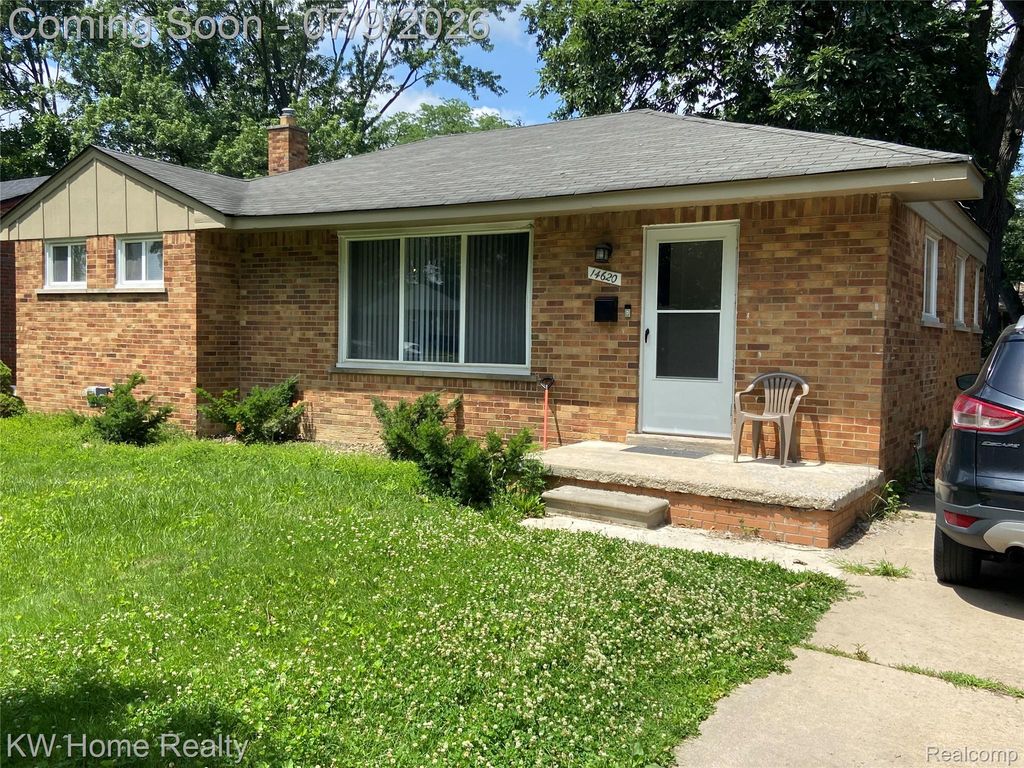 14620 Pearson Street, Oak Park, MI 48237