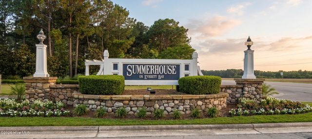 212 Marshside Landing, Holly Ridge, NC 28445