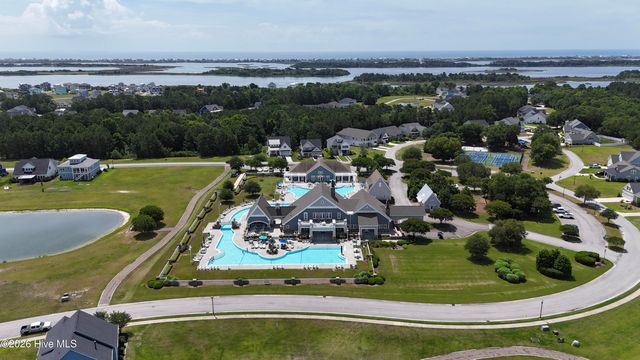212 Marshside Landing, Holly Ridge, NC 28445
