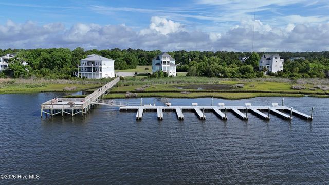 212 Marshside Landing, Holly Ridge, NC 28445