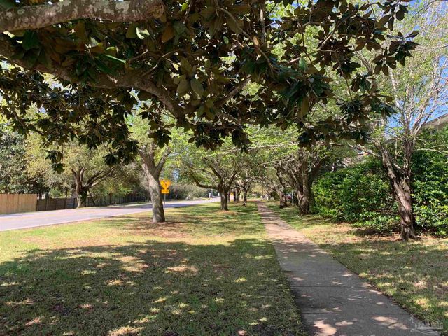 1200 Shoreline Dr 303, Gulf Breeze, FL 32561