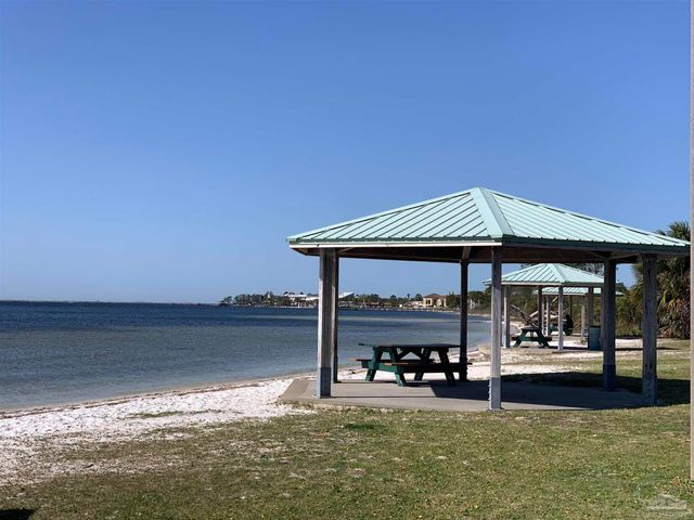 1200 Shoreline Dr 303, Gulf Breeze, FL 32561