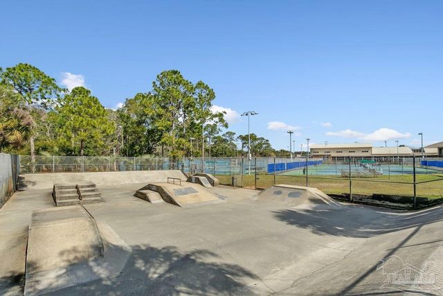 1200 Shoreline Dr 303, Gulf Breeze, FL 32561