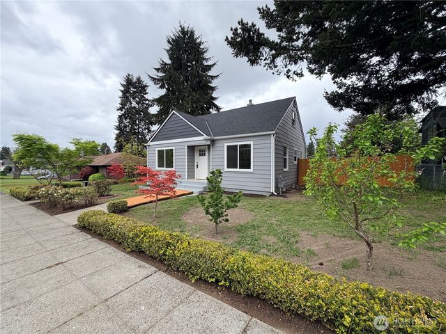 1944 S Ash Street, Tacoma, WA 98405