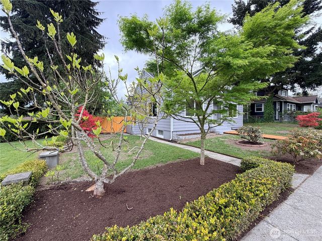 1944 S Ash Street, Tacoma, WA 98405