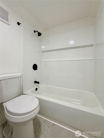 1944 S Ash Street, Tacoma, WA 98405