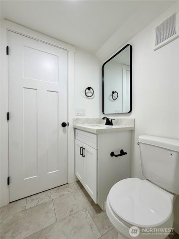 1944 S Ash Street, Tacoma, WA 98405