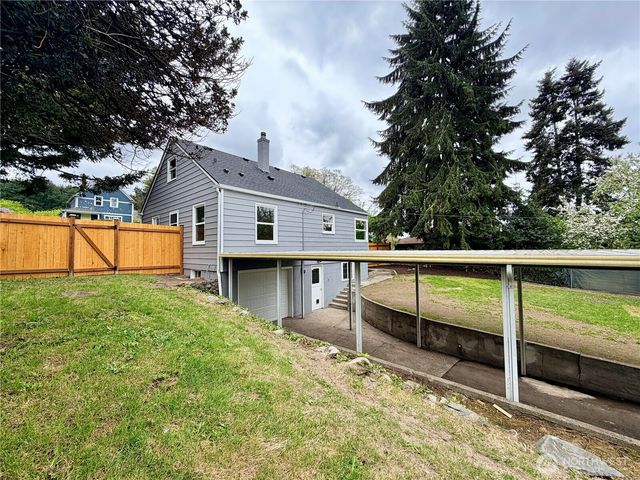 1944 S Ash Street, Tacoma, WA 98405
