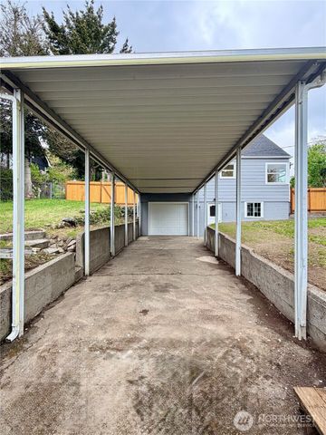 1944 S Ash Street, Tacoma, WA 98405